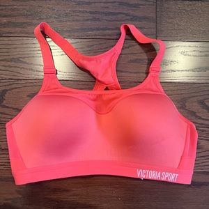 Victoria Sport- Pink sports bra